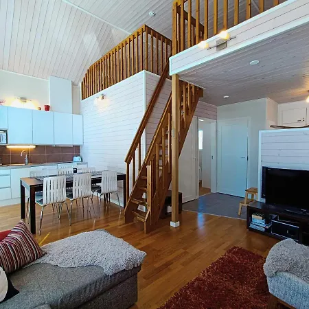 Pohjantaehti Holiday home
